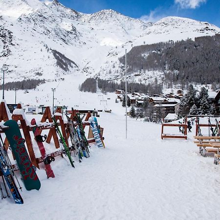 Hotel The Larix Ski-In Ski-Out Saas-Fee Esterno foto