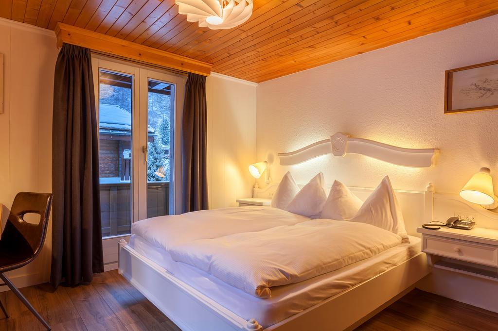 Hotel The Larix Ski-In Ski-Out Saas-Fee Esterno foto
