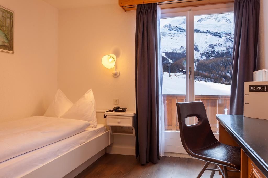 Hotel The Larix Ski-In Ski-Out Saas-Fee Esterno foto