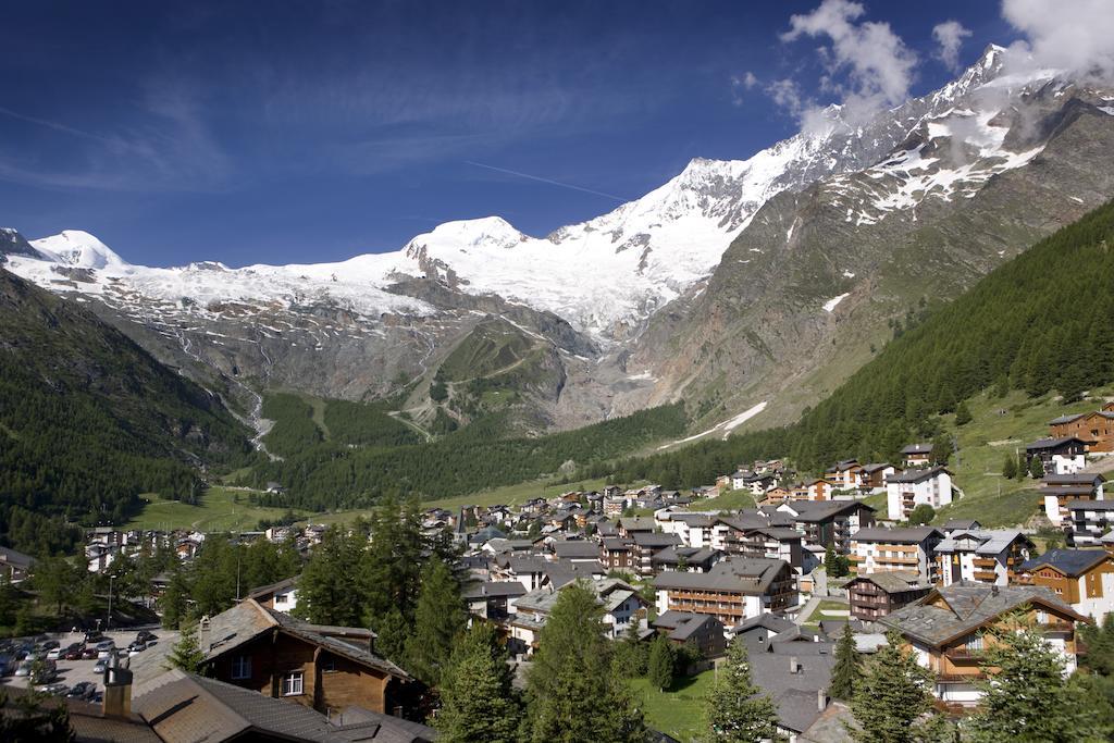 Hotel The Larix Ski-In Ski-Out Saas-Fee Esterno foto