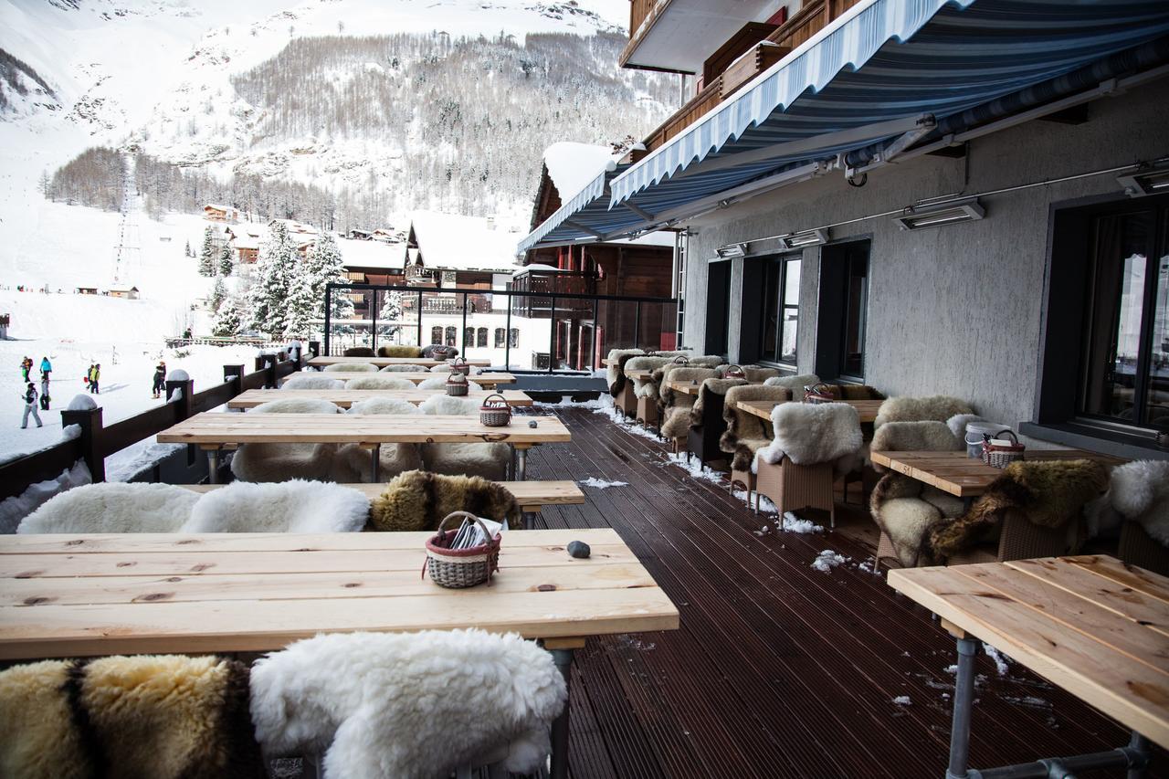 Hotel The Larix Ski-In Ski-Out Saas-Fee Esterno foto