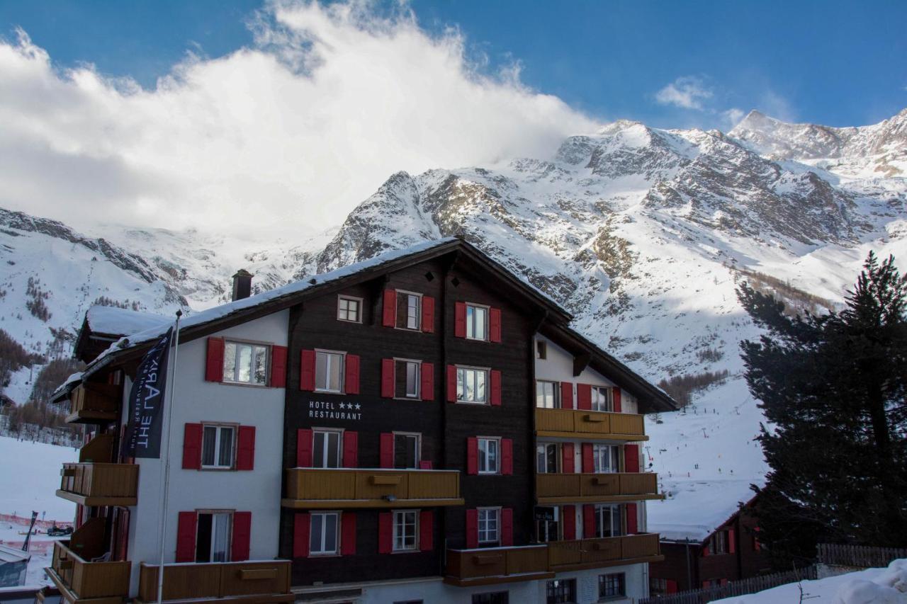 Hotel The Larix Ski-In Ski-Out Saas-Fee Esterno foto